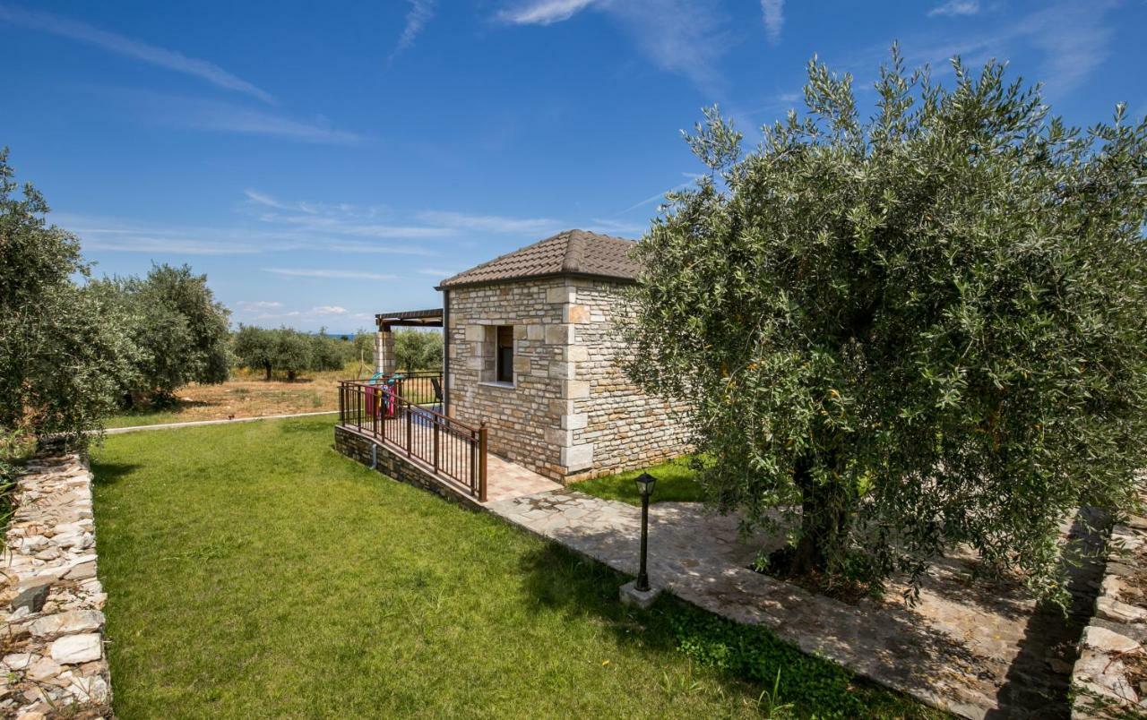 Elaionas Stone Houses Skala Potamia Exterior foto